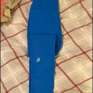 Ptula Alayinah II size medium royal blue EUC